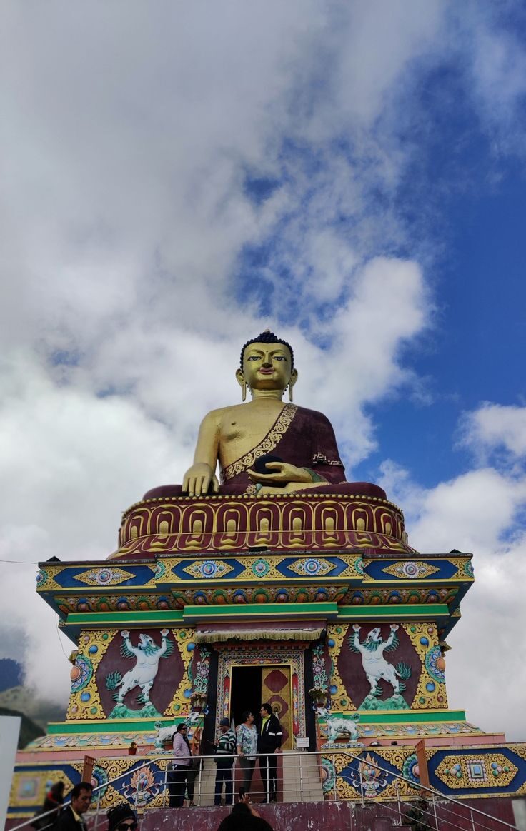 Giant Buddha Statue